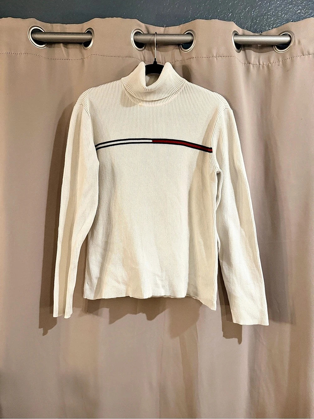 Tommy Hilfiger Vintage Ribbed Turtleneck Sweater with Flag Stripe XL